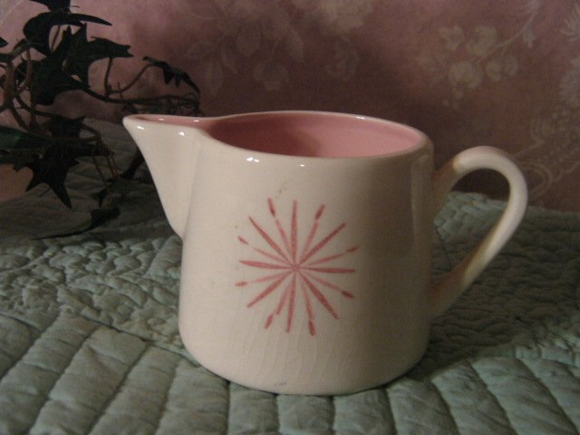Vintage.. Eames Era .. Atomic Star .. Pink Creamer