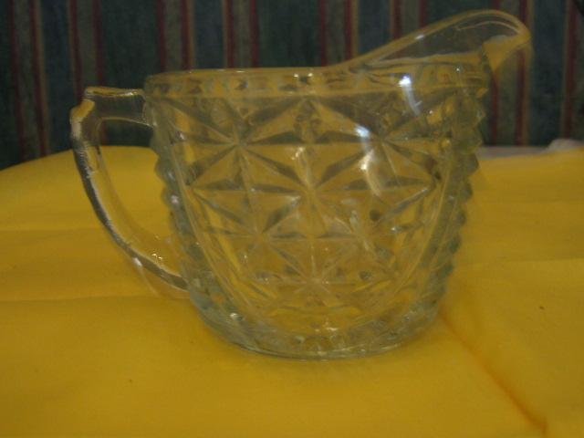 glass vintage Creamer .. Jacob's Ladder & Daisy Pattern