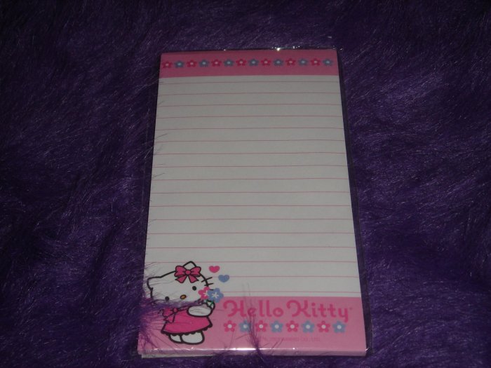 Hello Kitty Magnetic Memo Pad- White