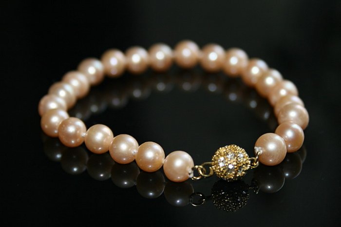 SALE!! - Genuine Pink Akoya Pearls Bracelet