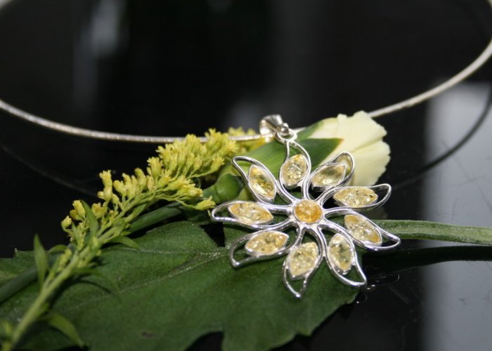 SALE!! - Baltic Amber Pendant (honey)