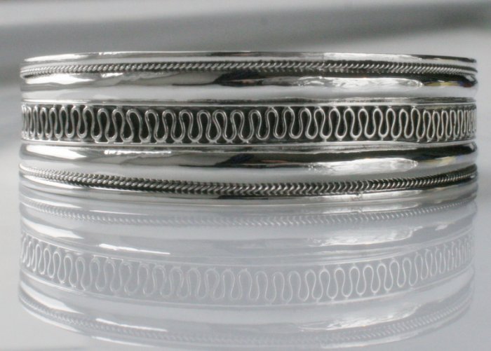 SALE!! - Genuine 925 Sterling Silver Cuffs (Bangles) - Swirl Center