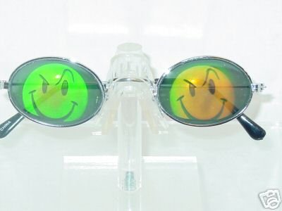 Holdem glasses