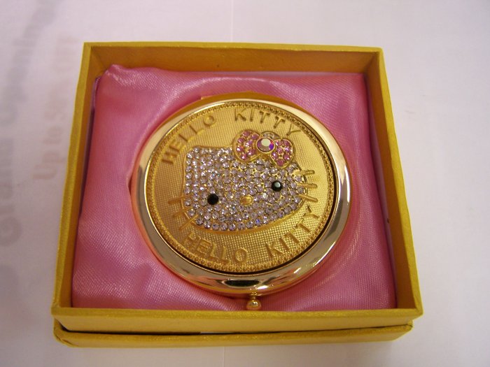 hello kitty mirror
