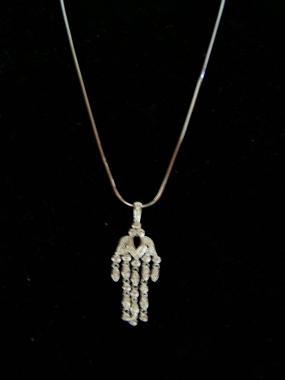 hand necklace