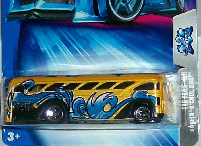 Hot Wheels 2004 tag rides surfin scool bus #140
