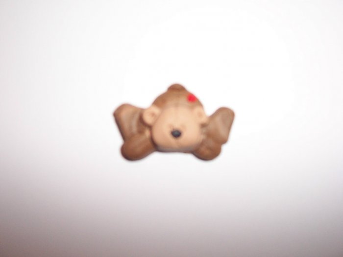 Lying down Bear fridge magnet and keyring