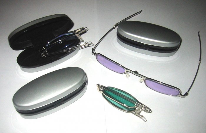 Mini foldable sunglass
