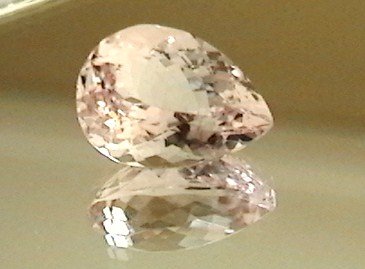Morganite gemstone - pear shaped 4.58 cts!
