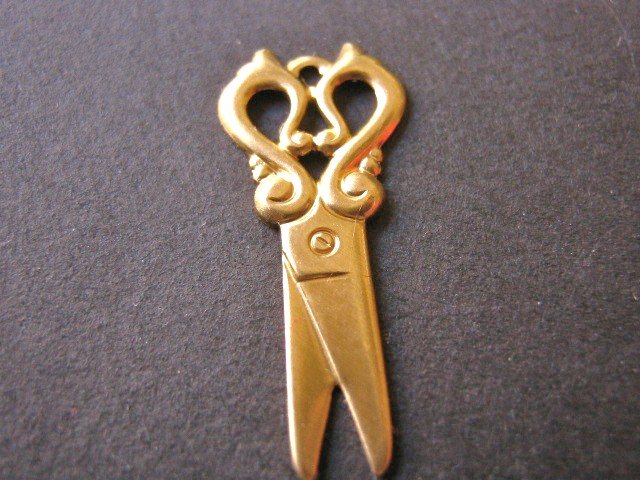 Charms Raw Brass Scissor 12x27mm 6 Charms