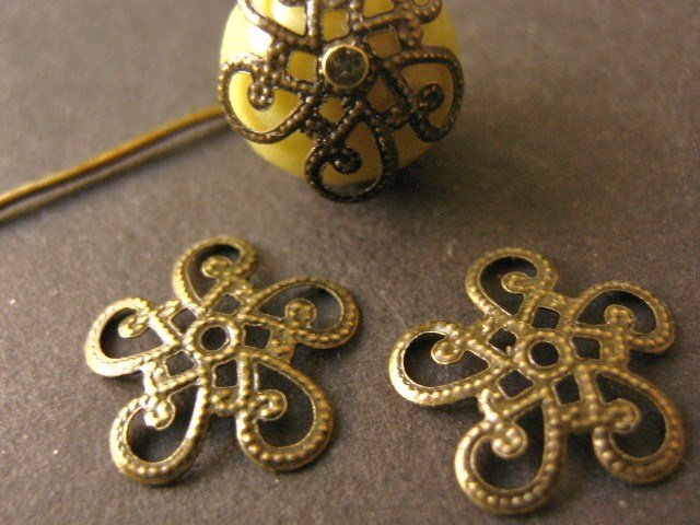 Filigree Bead Caps 13mm Antique Bronze