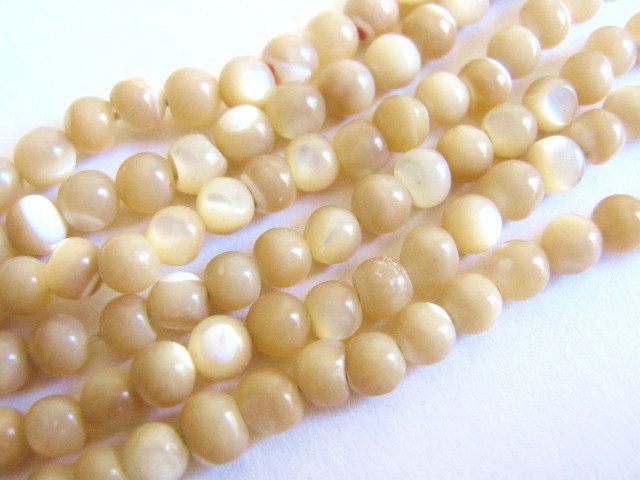 Natural Mother of Pearl 4mm - 5mm Round Shell Beads