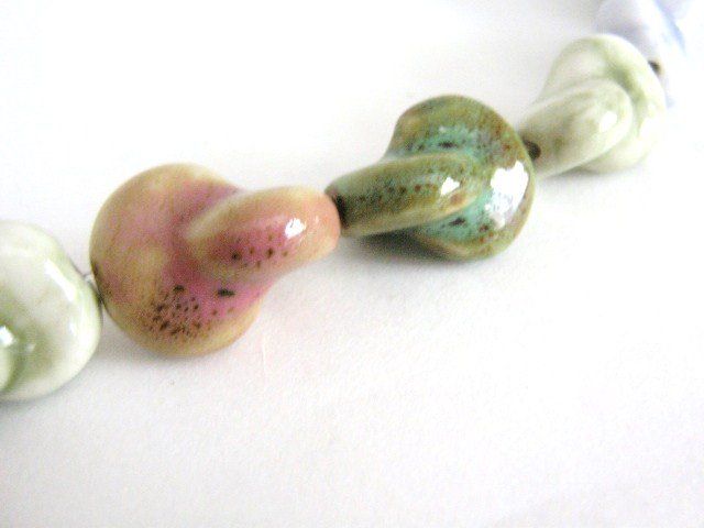 Green Pink White 20x15mm Knot Porcelain Beads