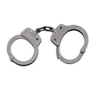SMITH & WESSON Model 103 Stainless Steel Chain-Linked Handcuffs