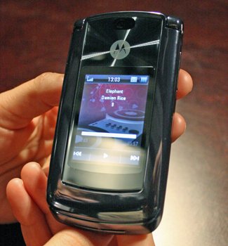 Original Motorola Razr2 V8 unlocked Quad-Band