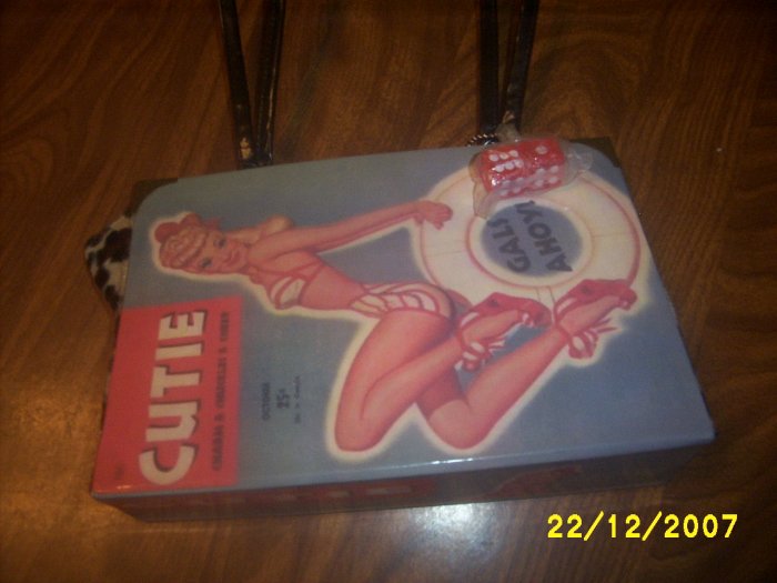 Purse Ladies handbag 9x6 Retro magizine remake used