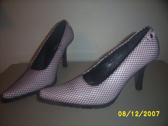 Womens Splash Fashion Shoes Gently used size 6 Heels