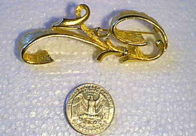 Goldtone Long Scroll Pin by CATHE