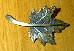 Beau Sterling Silver Leaf Pin Vintage ?
