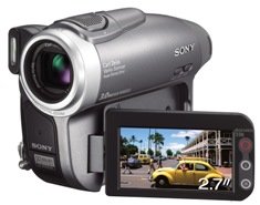 Sony DCR-DVD703E DVD PAL CAMCORDER 10X120X CARL ZEISS LENS, 3.3 MEGA PIXEL CCD, 5.1CH RECORDING