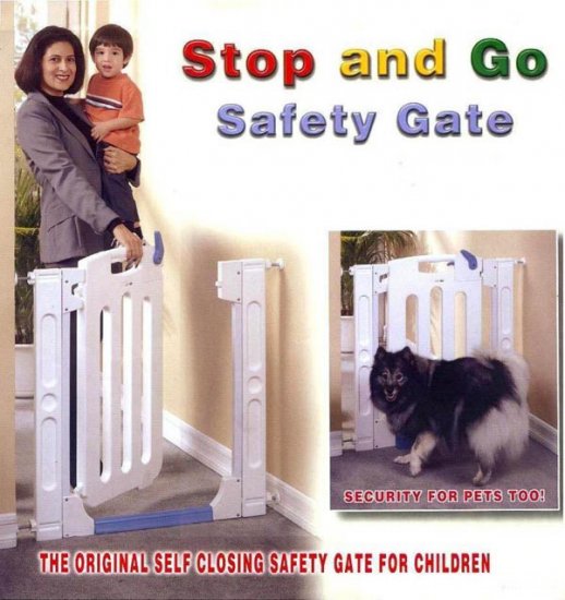 Giovanni Rizzo - Safety Gate with Self Closing Door
