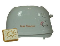 Chromo 2-Slice Logo Toaster