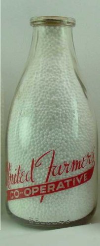 UNITED FARMER'S CO-OPERATIVE, Mass BB Seal (Sq) Milk Bottle PyrER Squat Qt Mint p145