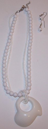 White Heart Necklace