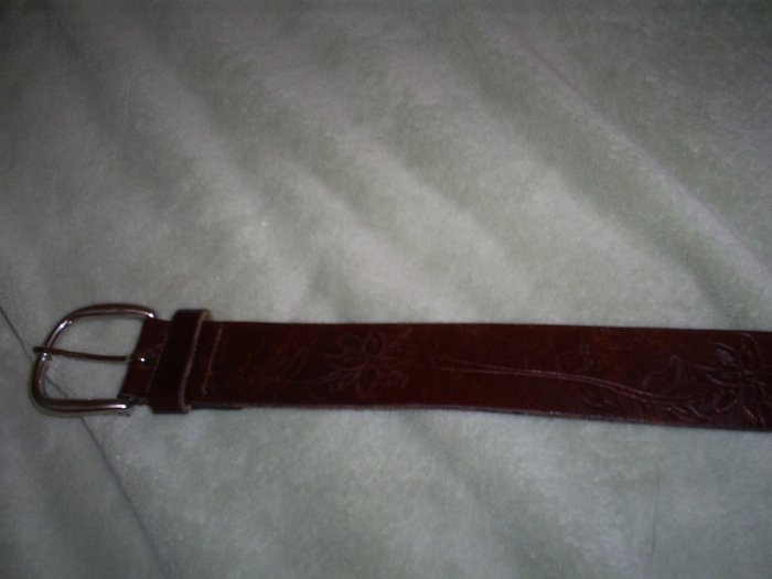 Flower engraved leather belt