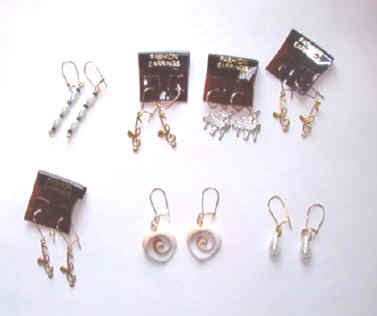 New: 7 Prs Fashion Earrings in a Clear Flower Case Pearl Musical Clefs, Heart Shapes, Pearls