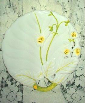 Lily Pattern Shell Shaped Plate~Serving Dish Handpainted in Italy - Exc