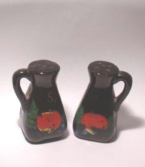 Cruet Apple Motif Salt and Pepper Shakers Black Hi Gloss ~ Marked Japan ~ Vintage