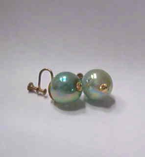 Iridescent Screw Back Round Earrings 1950s Marked Japan Estate Find