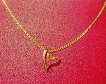 Abstract Floating Heart on 18 inch Gold Tone Necklace Estate Find