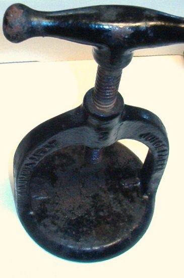 Landers Frary Columbia Meat Juice Press - Antique