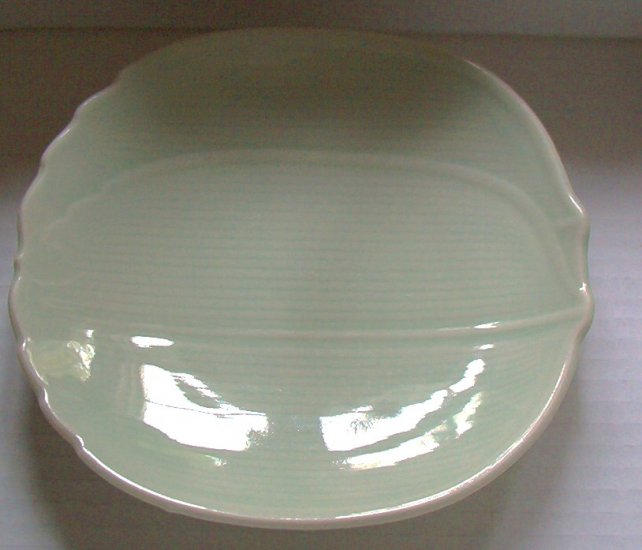 Antique Leaf Shaped Dessert Dishes in Exc Cond