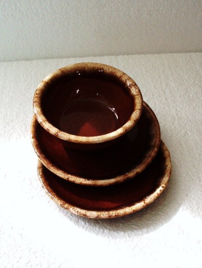 Set of 3 Hull Brown Drip Dishes 2 Bread - Butter and 1 Fruit Bowl VINTAGE