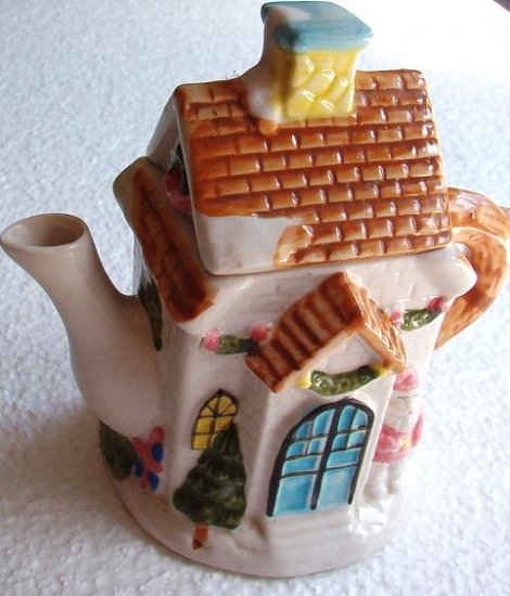 Houston Harvest Gift Co Tea Pot House Cottage Holiday Decor As New
