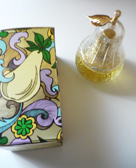 NIB Vintage Avon Pear Lumiere Charisma Cologne 2 Oz - Full