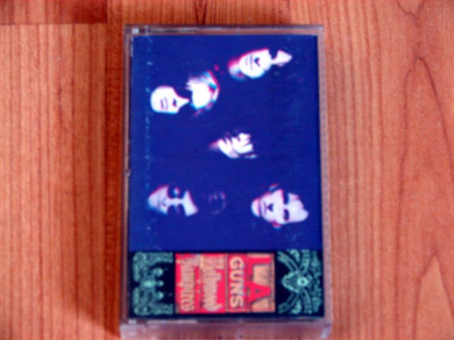L.A GUNS HOLLYWOOD VAMPIRES TAPE
