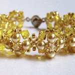Fine Handcrafted Bracelet - Xquisite Elegance (Golden)