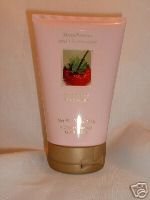 Victoria's Secret Body Scrub in Strawberries and Champagne