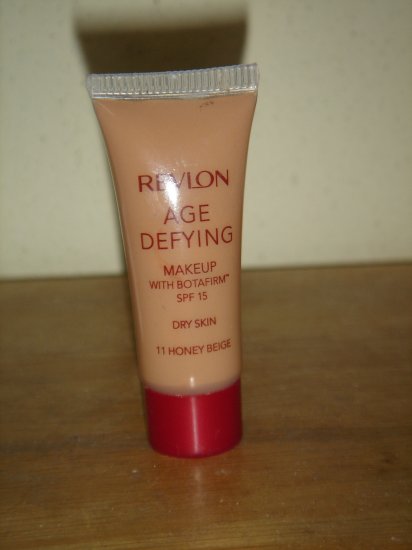 Revlon Age Defying Makeup Foundation SPF 15 For Dry SKin