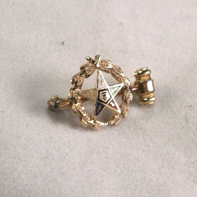 Order of Eastern Star wreath pin with gavel matron 10K gold