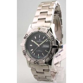 Croton Men's 10 ATM Day/Date Stainless Dive Watch CA301051SSBK