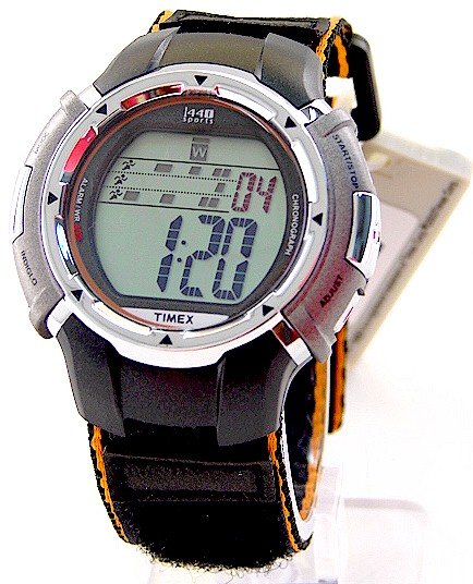 T5G071 NEW MENS TIMEX T5G071 DAILY ALARM SPORTS WATCH
