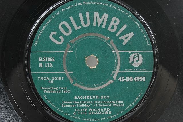 CLIFF RICHARD & THE SHADOWS Bachelor Boy 7" SP India