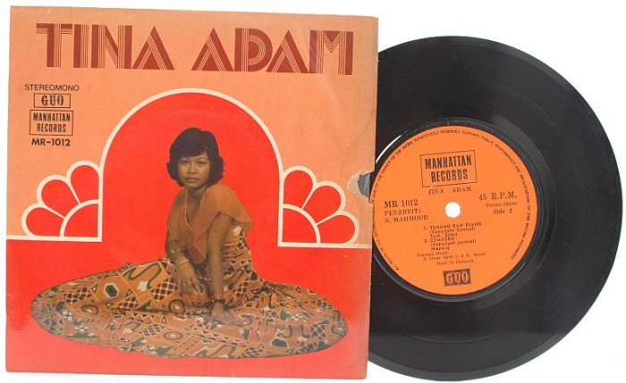Malay 70s POP TINA ADAM Godaan Hati 7" PS EP