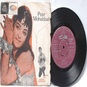 BOLLYWOOD INDIAN Pyar Mohabbat SHANKAR JAIKISHAN 7" 45 RPM EMI Angel PS EP 1966