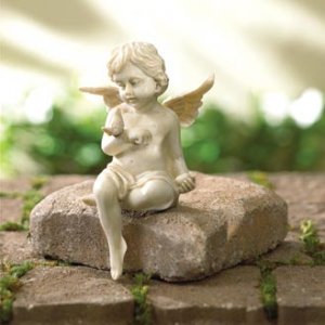 Cherub/Angel With Dove (30114)